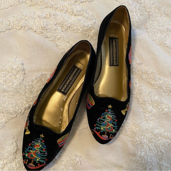 Christmas Flats - Picture 1 of 4